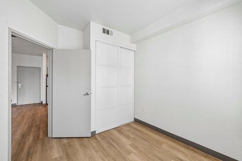 811 E. Bridger Ave. Studio-2 Beds Apartment for Rent