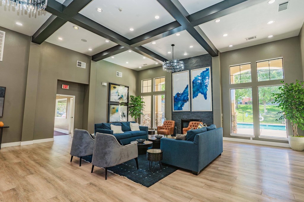 1295 Grand Summit Dr