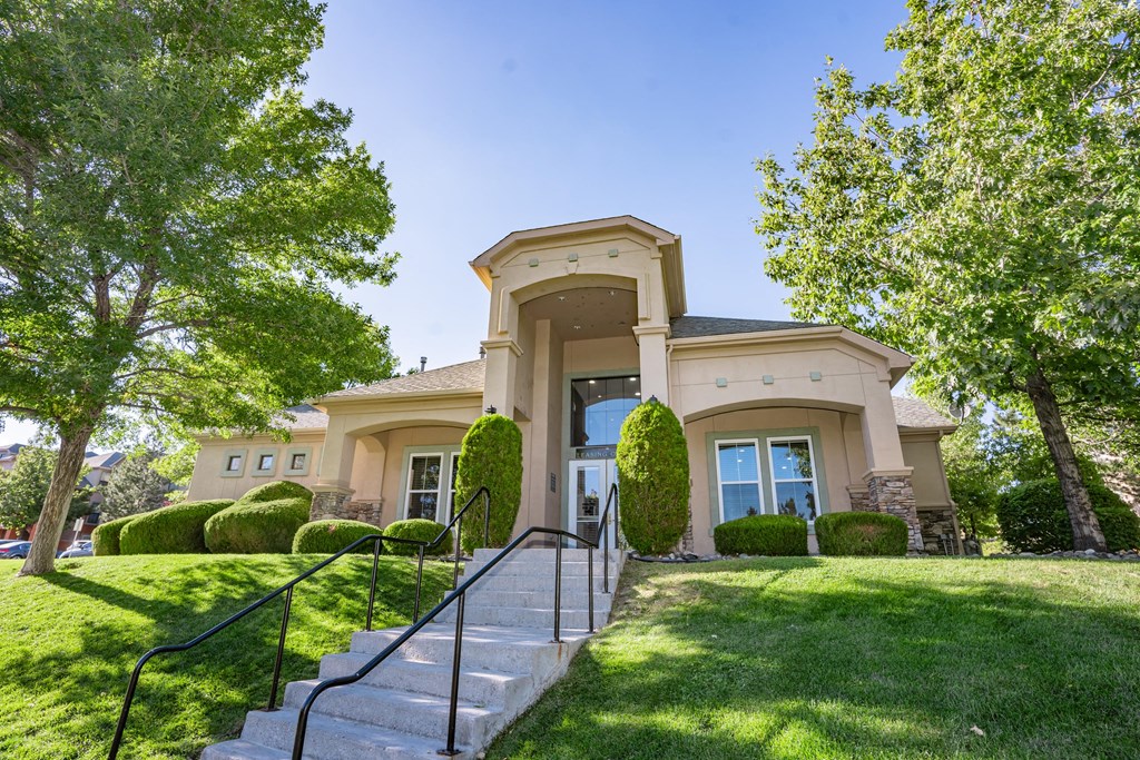 1295 Grand Summit Dr