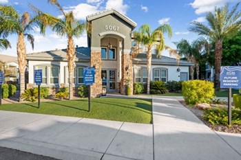 Atlas Leasing Center - Photo Gallery 5