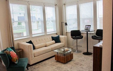 1500 N. Fitzhugh Avenue 1 Bed Apartment for Rent - Photo Gallery 3