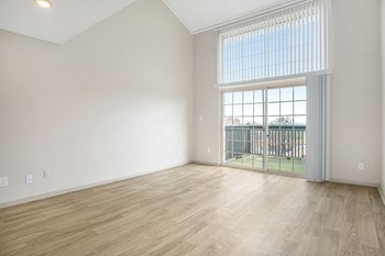 Nova Highland Interior - Photo Gallery 22