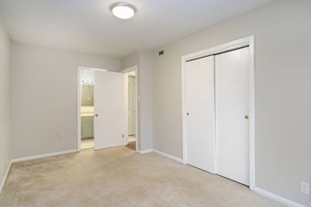 Oakwood Interior - Photo Gallery 2