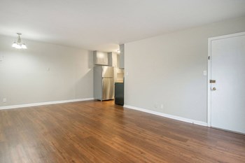 Image for SCI Oakwood LLC - Oakwood Apartments - 825 Oak Leaf Circle