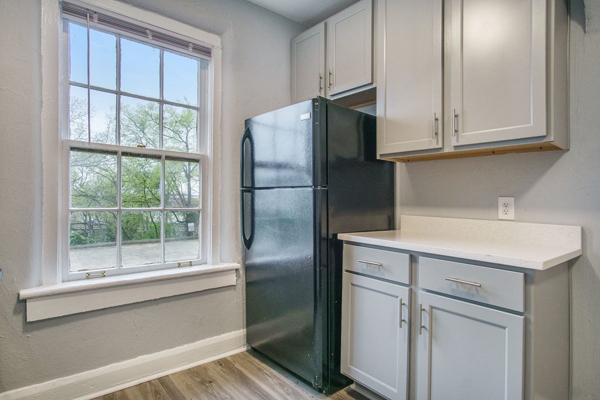 Sycamore Manor Apartments
