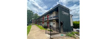 the building where the hotel is located