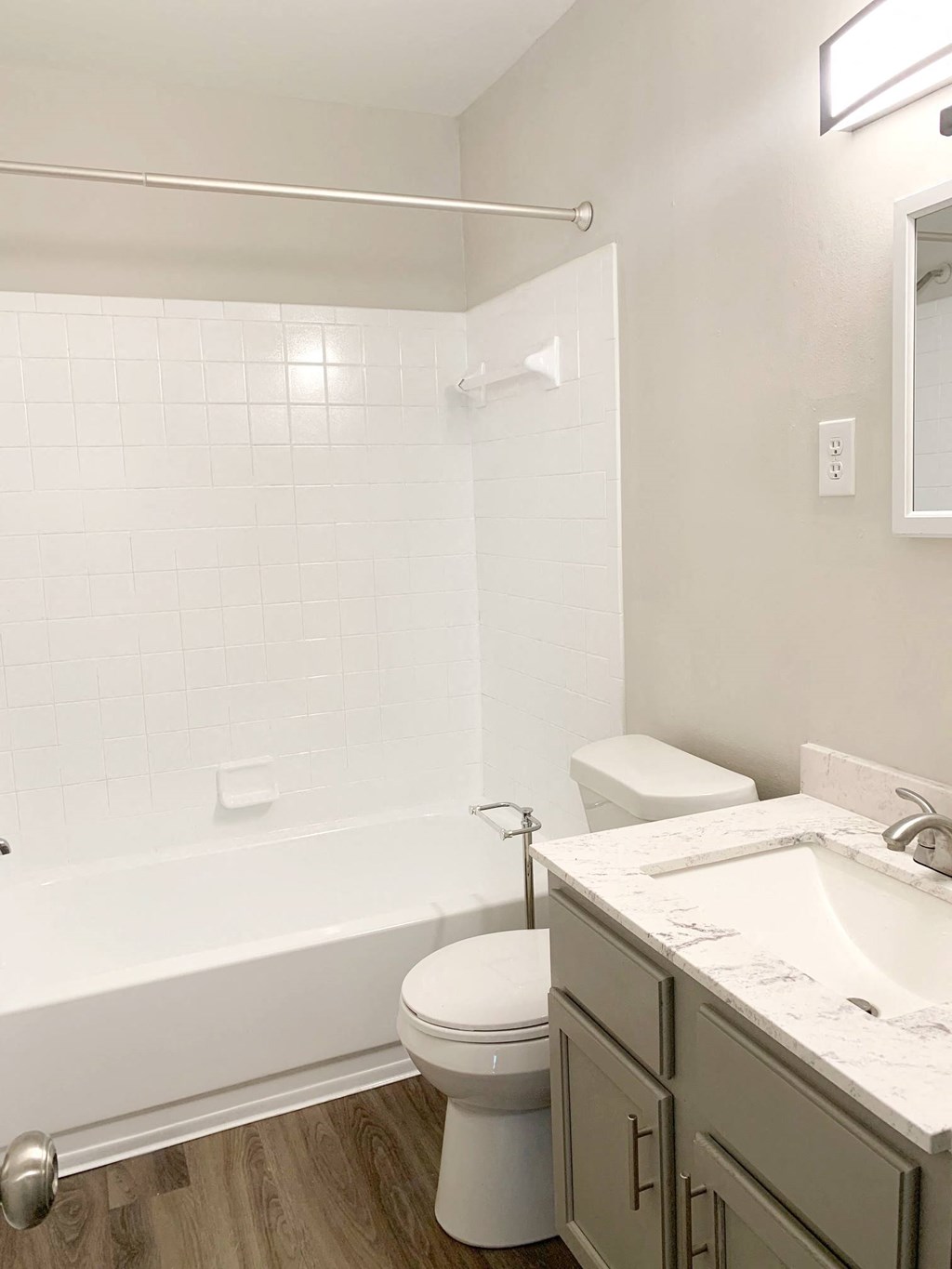 Eight on 16 Interior