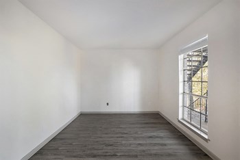 Eight on 16 Interior - Photo Gallery 3