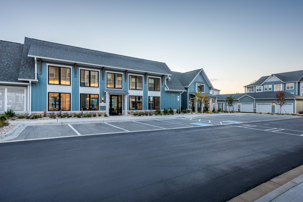 the building where the hotel is located  at Taylor Farms, Charlotte, North Carolina