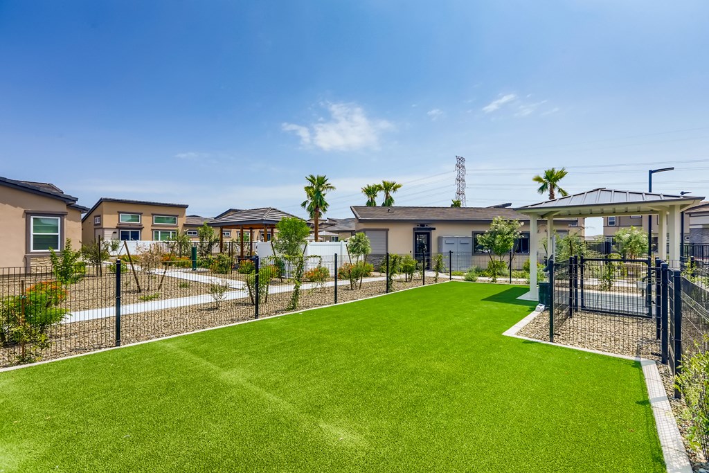 Dog Run at Grandstone at Sunrise, Peoria, AZ