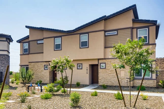 Exterior at Grandstone at Sunrise, Arizona, 85383