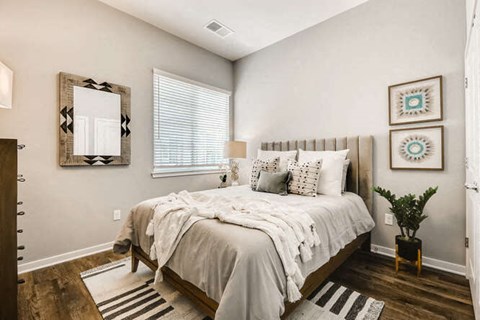 Comfortable Bedroom at Grandstone at Sunrise, Peoria, Arizona