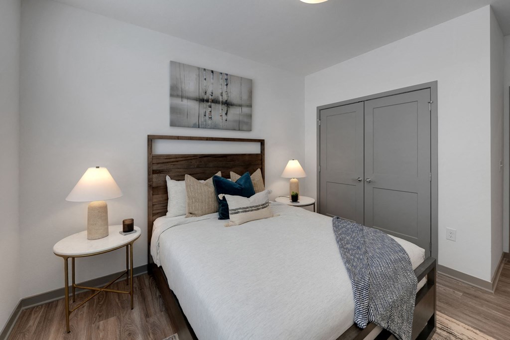 Comfortable Bedroom at The Depot, Raymore, 64083