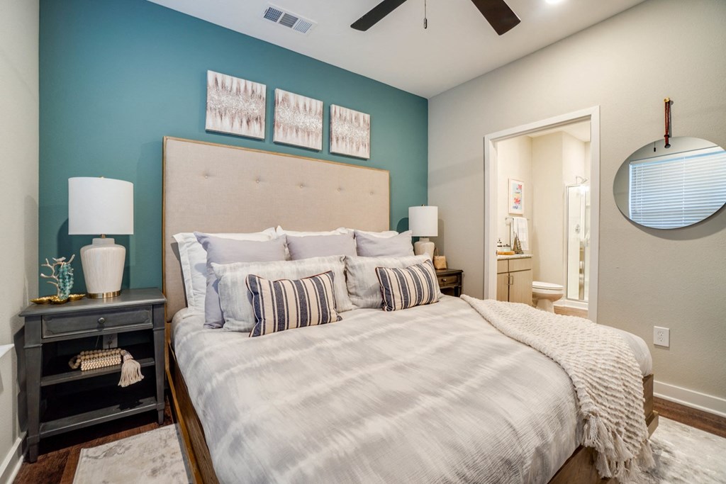 Beautiful Bright Bedroom at Watermark at Urban Blu, Panama City Beach, Florida