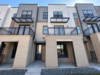 a view of the exterior of an apartment building at Meridian at CityPlace, Minnesota