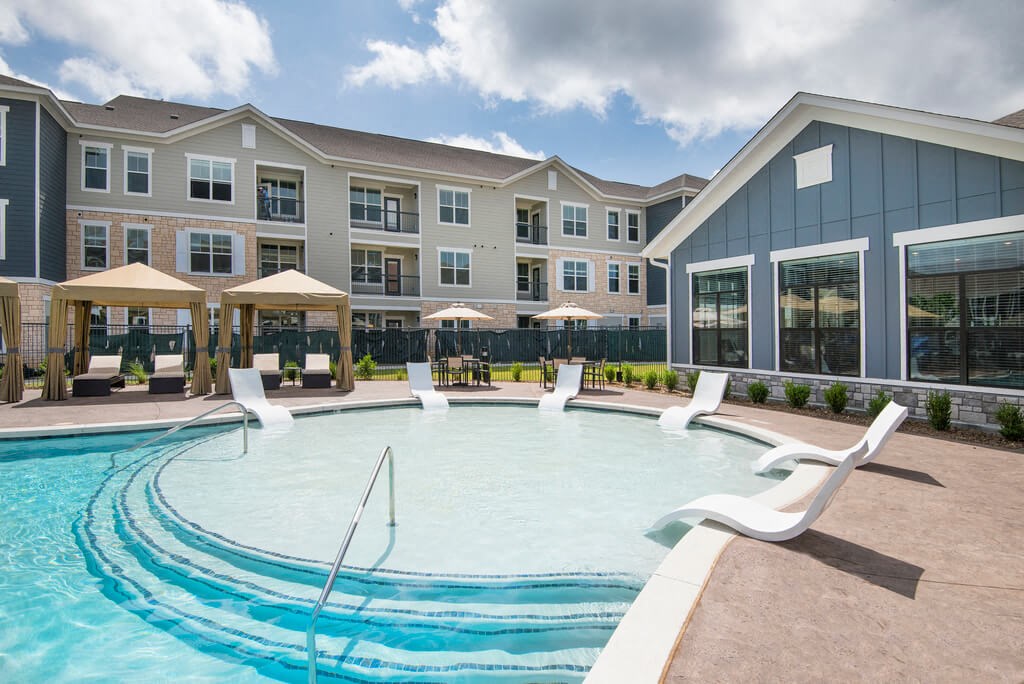 Hot Tub And Pool at Watermark at Steele Crossing, Fayetteville, AR