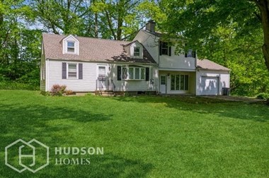 Hudson Homes Management Single Family Home 1139 Foxon Rd, North Branford, CT, 06471