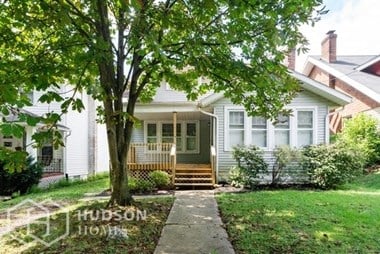 116 Noble Ave 3 Beds House for Rent - Photo Gallery 1