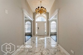 Hudson Homes Management Hudson Homes Management Single Family Home For Rent Pet Friendly remodeled kitchen remodeled bathroom beautiful lawn spacious vaulted ceiling island kitchen granite patio ceramic tile 2117 FARGO BOULEVARD GENEVA Illinois 60134 - Photo Gallery 2