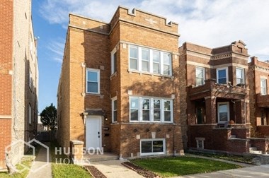 Hudson Homes Management Single Family Home For Rent Pet Friendly 2213 S Elmwood Avenue Unit 2 Berwyn IL 60402 3 bedrooms 1 bathroom carpet basement refrigerator stove walk in closet