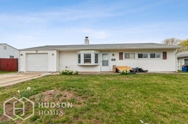 276 Pinewood Dr 3 Beds House for Rent - Photo Gallery 1