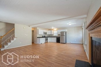 Hudson Homes Management Single Family Home For Rent Pet Friendly 34 Kent Rd Westminster MA 01473 3 bedrooms 2 bathrooms carpet stainless steel appliances dishwasher refrigerator microwave basement fireplace - Photo Gallery 6