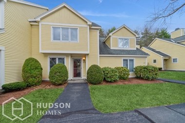 Hudson Homes Management Single Family Home For Rent Pet Friendly 535 S Street Unit 12 Fitchburg MA 01420 2 bedrooms 1.5 bathrooms carpet ceiling fans stainless steel appliances dishwasher refrigerator microwave fireplace back patio