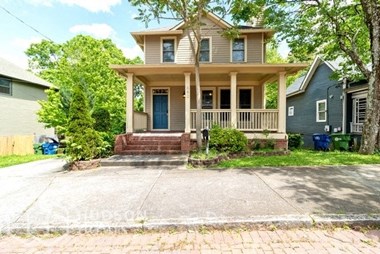 682 Garibaldi St Sw 3 Beds House for Rent Photo Gallery 1