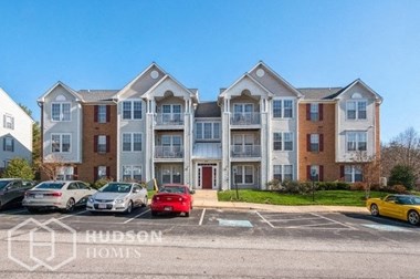 Hudson Homes Management Single Family Home For Rent Pet Friendly 689 Winding Stream Way 104 Odenton MD 21113 2 bedrooms 1 bathroom granite countertops dishwasher refrigerator microwave carpet ceiling fans