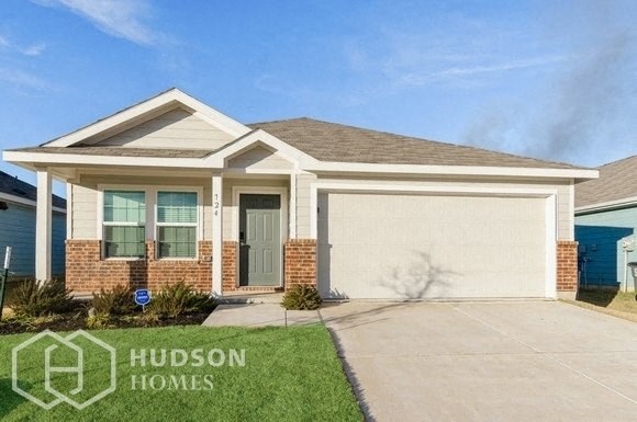 Hudson Homes Management Single Family Home For Rent Pet Friendly Home For Rent 724 Autumnwood Way