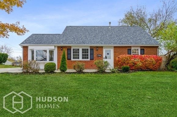 Hudson Homes Management Single Family Home For Rent Pet Friendly remodeled kitchen remodeled bathroom beautiful 7736 REDBANK LN	DAYTON	OH	45424 - Photo Gallery 1