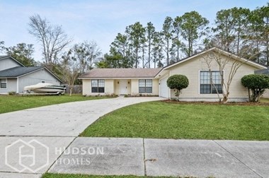 Hudson Homes Management Single Family Home For Rent Pet Friendly  - 8161 Crosswind Rd, Jacksonville, FL, 32244