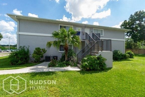 Hudson Homes Management Single Family Condo For Rent Pet Friendly 10107 Sandy Hollow Lane Unit 307 Bontia Springs Florida 34135 upstairs dishwasher microwave tile - Photo Gallery 1