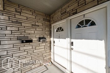 Hudson Homes Management Hudson Homes Management Single Family Home – 1014 Roselle St Unit 2 For Rent - Photo Gallery 3