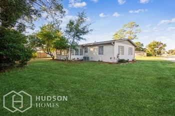 Hudson Homes Management Single Family Homes- 1347 W Wellington Dr, Deltona, FL 32725 - Photo Gallery 15