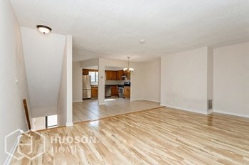 140 Thompson St Unit 13B 2 Beds House for Rent - Photo Gallery 2