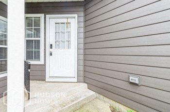 Hudson Homes Management Single Family Homes - 1605 WOODCREST CIR, MUNDELEIN, IL, 60060 - Photo Gallery 3