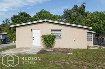 1613 Nw 15Th Ave 3 Beds House for Rent - Photo Gallery 2