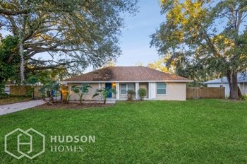 Hudson Homes Management Single Family Home For Rent Pet Friendly  - 18502 Walker Rd, Lutz, FL, 33549 - Photo Gallery 2