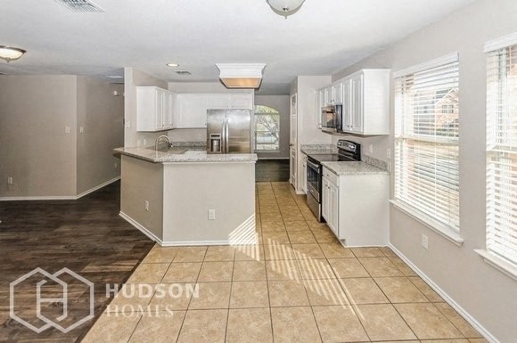 Hudson Homes Management Single Family Homes - 2104 Sumac Dr, Forney, TX, 75126