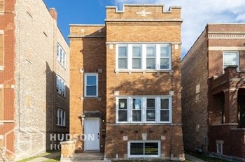 Hudson Homes Management Single Family Home For Rent Pet Friendly 2213 S Elmwood Avenue Unit 2 Berwyn IL 60402 3 bedrooms 1 bathroom carpet basement refrigerator stove walk in closet - Photo Gallery 2