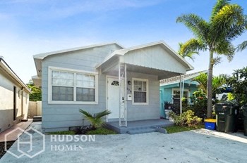 Hudson Homes Management Single Family Homes- 328 N E St, Lake Worth, FL 33460 - Photo Gallery 2
