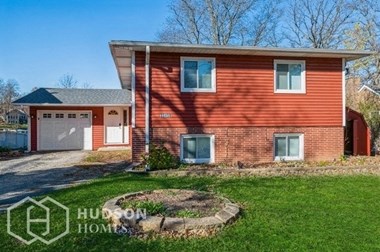 Hudson Homes Management Single Family Homes – 33458 N Mill Rd, Grayslake, IL 60030