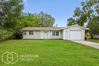 Hudson Homes Management Single Family Homes - 4226 Ann Way, Sarasota, FL, 34232