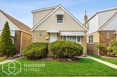 Hudson Homes Management Single Family Homes - 4404 S Homan Ave Unit 2, Chicago, IL, 60632