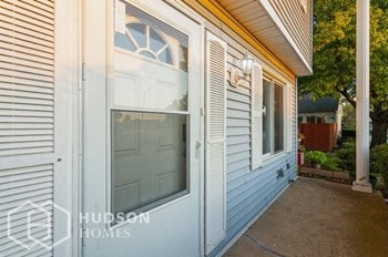 Hudson Homes Management Single Family Homes - 443 Greentree Ln, Bolingbrook, IL, 60440 - Photo Gallery 3