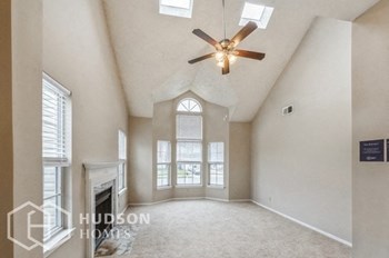 49 Pondview Ln 2 Beds House for Rent - Photo Gallery 3