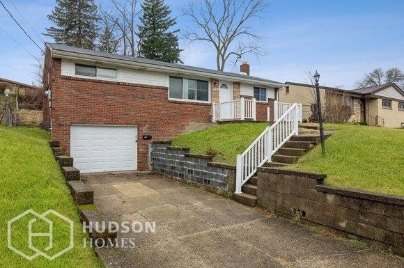 Hudson Homes Management Single Family Homes – 5044 Leona Dr, Pittsburgh, PA 15227 - Photo Gallery 1
