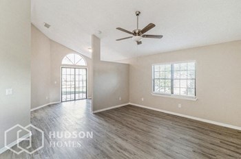 Hudson Homes Management Single Family Home 8009 Loch Lomond Ln, Jacksonville, FL, 32244 - Photo Gallery 2