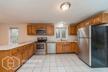 Hudson Homes Management Single Family Homes – 169 Gore Rd, Webster, MA 01570 - Photo Gallery 6